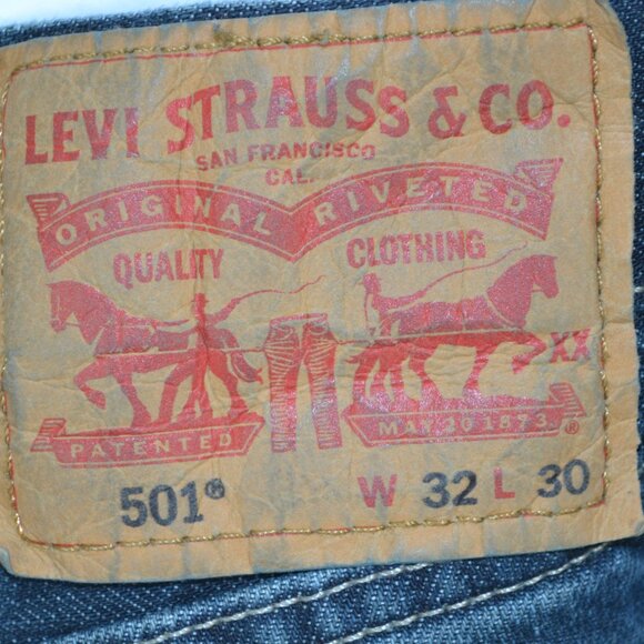 Levis Strauss 501 Button Fly Mens 32/30 Straight Leg 5 Pocket Blue Denim Jeans - Picture 8 of 8